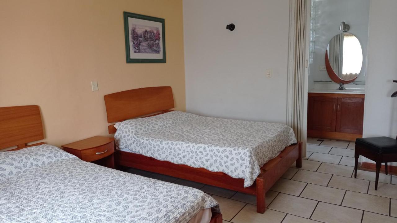 Guadalupe  Confort Ejecutivo Suites Lindavista المظهر الخارجي الصورة